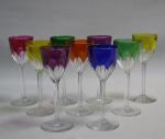 BACCARAT
Suite de neuf verres en cristal de couleurs, signés de...