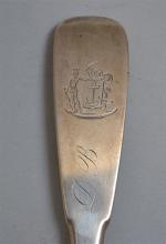 LOUCHE en argent, modèle uniplat, la spatule gravée
XVIIIème
L.: 37.5 cm...