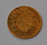 Napoléon III. Une pièce or 10 francs tête laurée 1865...