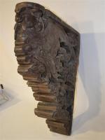 CHINE
Elément d'architecture en bois richement sculpté et ajouré
H.: 63 cm...