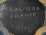 R. LALIQUE France
Coupe vasque en verre moulé pressé modèle "Coquilles",...