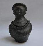 MADOURA
Pot couvert en forme de buste de personnage au chapeau
Années...