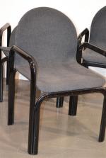 Gae AULENTI (1927-2012) et KNOLL
Suite de quatre fauteuils modèle "Orsay"...