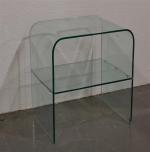 TABLE CONSOLE en verre, une étagère
H.: 72.5 cm l.: 60...