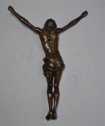 CHRIST en bronze, le perizonium noué sur le côté gauche
36...