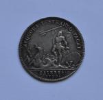 JETON en argent, Louis XIV, Galères, 1700. 3 cm 7...