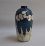 Camille THARAUD (1878-1956) à LIMOGES
Vase balustre en porcelaine à décor...