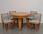ANNEES 1940-1950
Table de salle à manger et quatre chaises en...