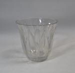 BACCARAT
Vase en cristal taillé
H.: 14.5 cm