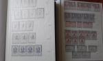 Dans deux classeurs 64 pages, stock de timbres de FRANCE...