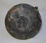 SYRIE
Pot en cuivre richement décoré, deux anses latérales
H.: 28 cm...