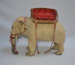 [jouet] ELEPHANT recouvert de peau
H.: 36 cm L.: 57 cm...