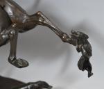 Auguste VIMAR (1851-1916)
Cheval bottant aux chiens
Bronze signé, cachet rond "Siot...
