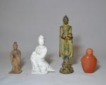 ASIE
Quatre éléments:
- divinité en fonte
- Guanyin en porcelaine
- divinité en...