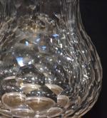 Edouard ENOT Paris et BACCARAT
Vase en cristal taillé à facettes...