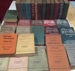 Dans 7 cartons, collection de plus de 150 catalogues Yvert...