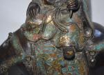 ASIE du SUD EST
Vieil homme sur son cervidé en bronze...