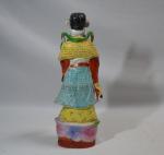 CHINE
Sujet en porcelaine à décor polychrome représentant un sage sur...