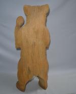 SUJET dit Forêt Noire en bois sculpté au naturel représentant...