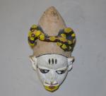 Ancien masque heaume 'Gèlèdé' décoré d'un python. Restes de polychromie....
