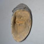 MASQUE en bois sculpté et peint
Travail africain
H.: 26 cm l.:...