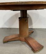 Jules LELEU (1883-1961)
Table à système d'élévation en bois de placage,...