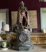 dans le petit salon, Célestin Anatole CALMELS (1822-1906)
Pendule en marbre...