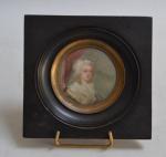 GERARD (fin du XVIIIème)
Portrait de dame, 1799. 
Miniature ronde signée...