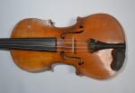 VIOLON et un ARCHET
L. (violon): 36.1 cm L. (archet): 67...