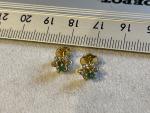 BOUCLES d'oreilles en or, émeraudes et diamants poids 1.6 g