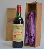 PETRUS - une bouteille Pomerol - 1974 (niveau légèrement bas)