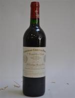Château Cheval Blanc - une bouteille St Emilion grand cru...