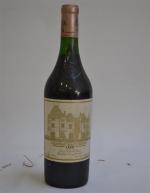 Château Haut Brion - une bouteille - 1982 (étiquette piquée)