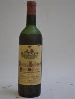 Château Berliquet - une bouteille - 1967 (niveau bas épaule)